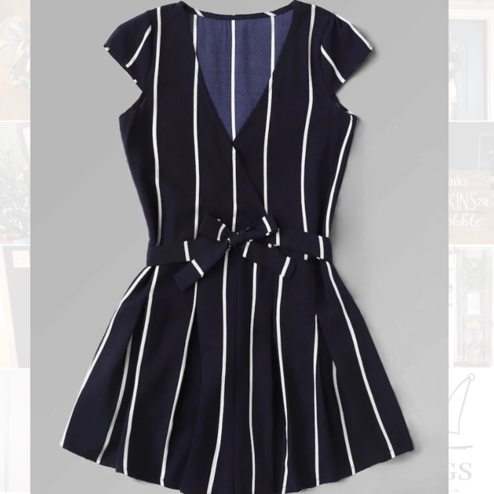 3/$25 ⭐️ romper